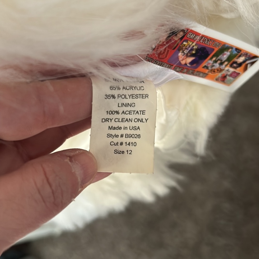 White fur vest - Picture 2 of 2